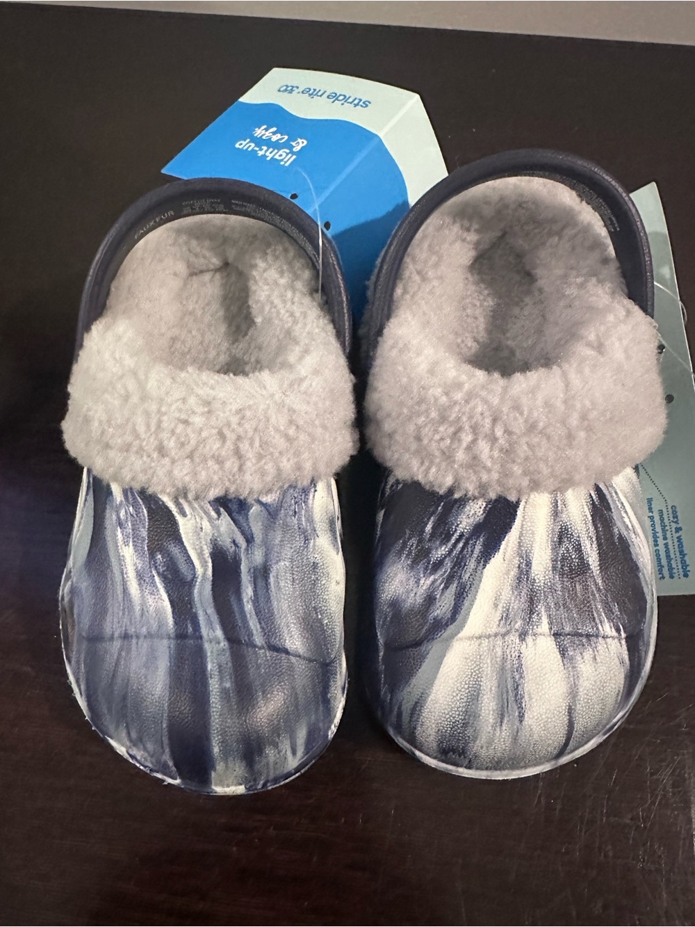 NEW Stride Rite 360 Blue Cozy Shoes. Toddler size 6. Light up & machine wash!